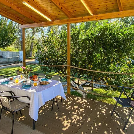 Hébergement de vacances 3 Bedroom Lovely Home In Lakkopetra *