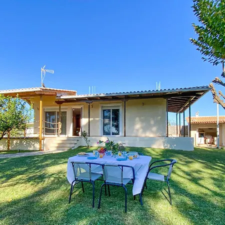 Holiday home Gorgeous In Lakkopetra With Wifi Lakopetra
